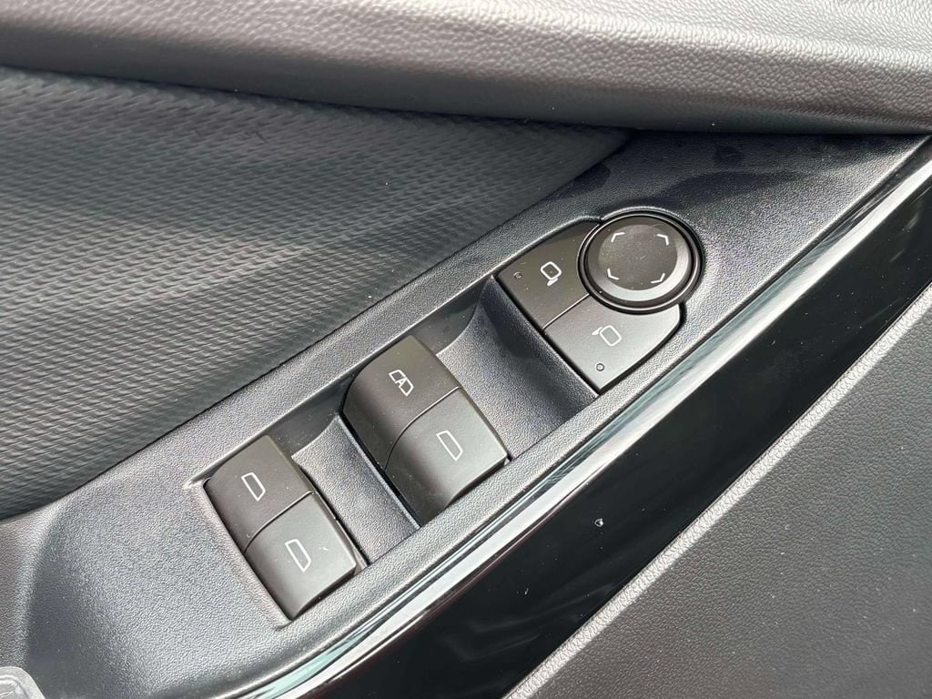 2026 Chevrolet Equinox LT - Photo 8
