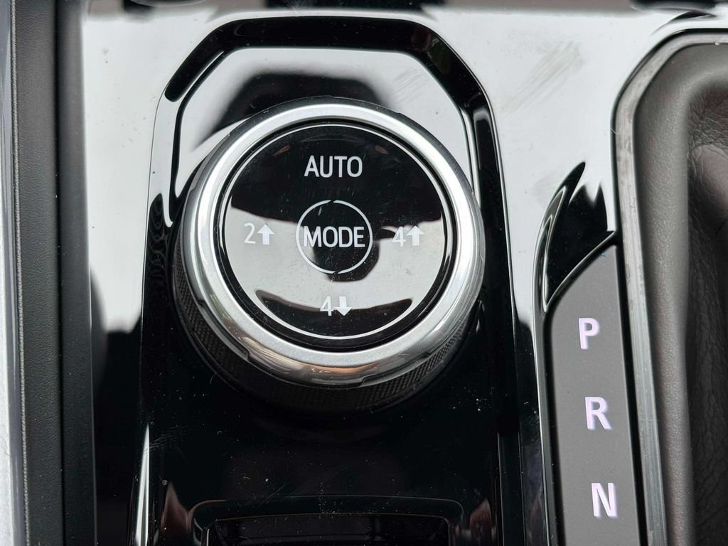 2026 Chevrolet Colorado Z71 - Photo 18
