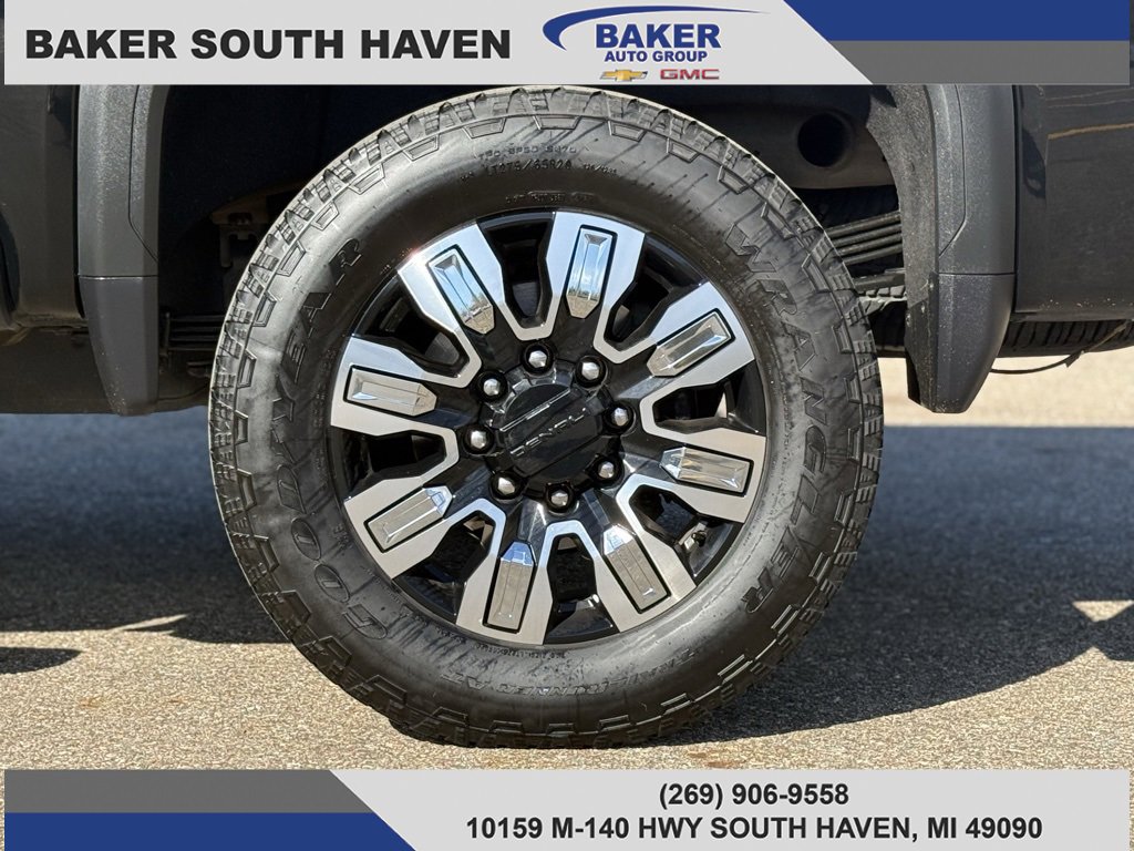 2024 Gmc Sierra 2500 HD Denali photo 4