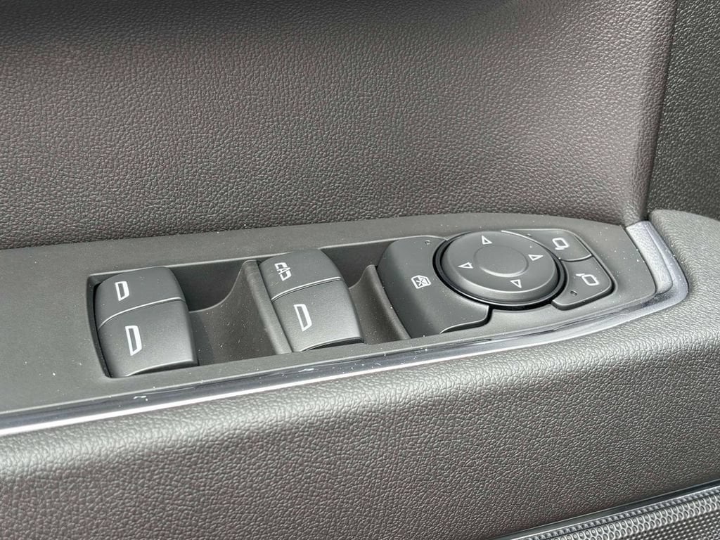 2026 Chevrolet Silverado 1500 LT Trail Boss - Photo 8