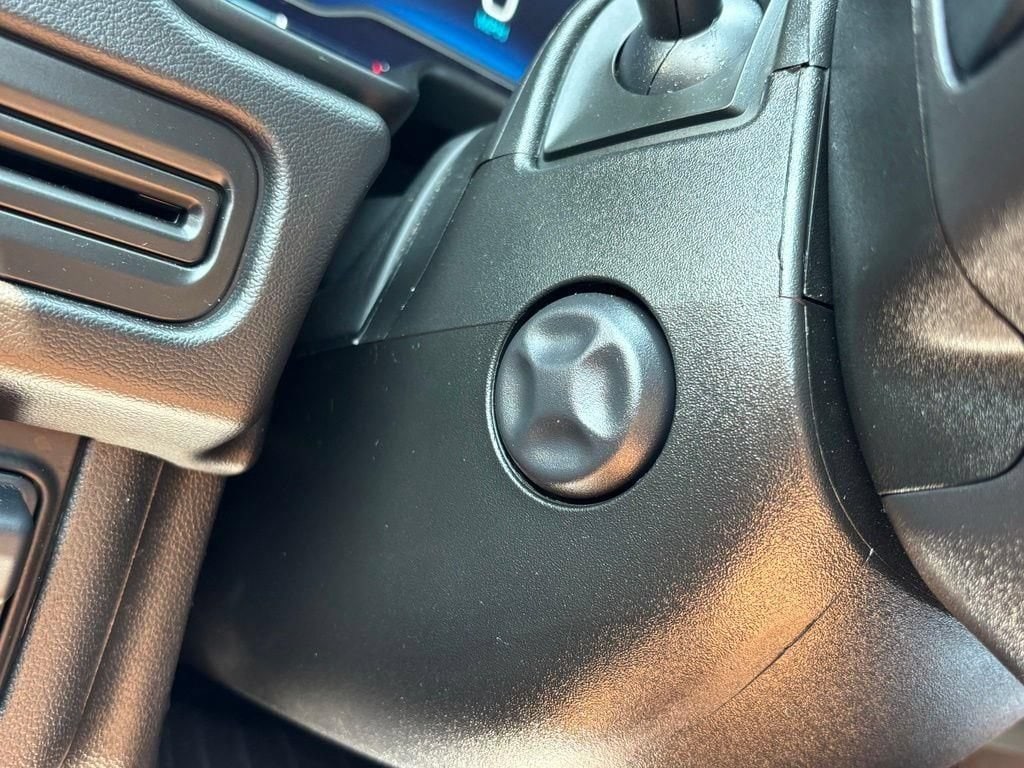2024 Chevrolet Suburban Z71 - Photo 11