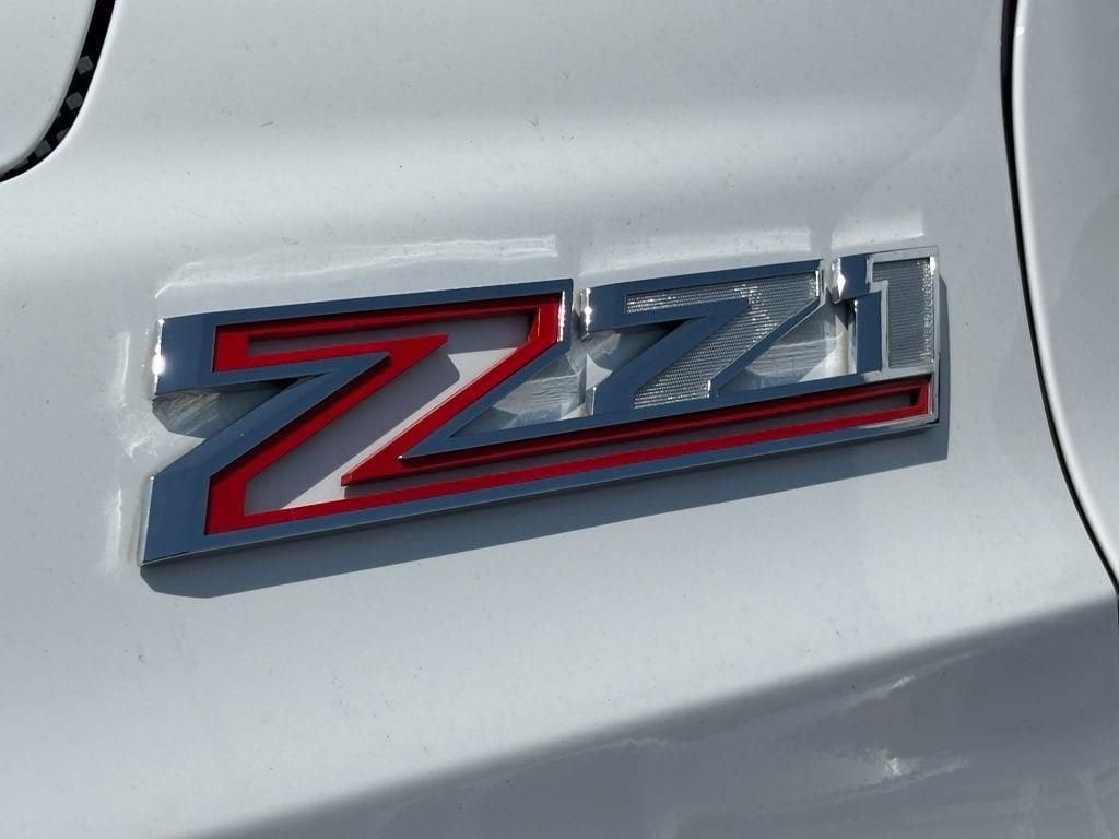 2023 Chevrolet Suburban Z71 - Photo 32