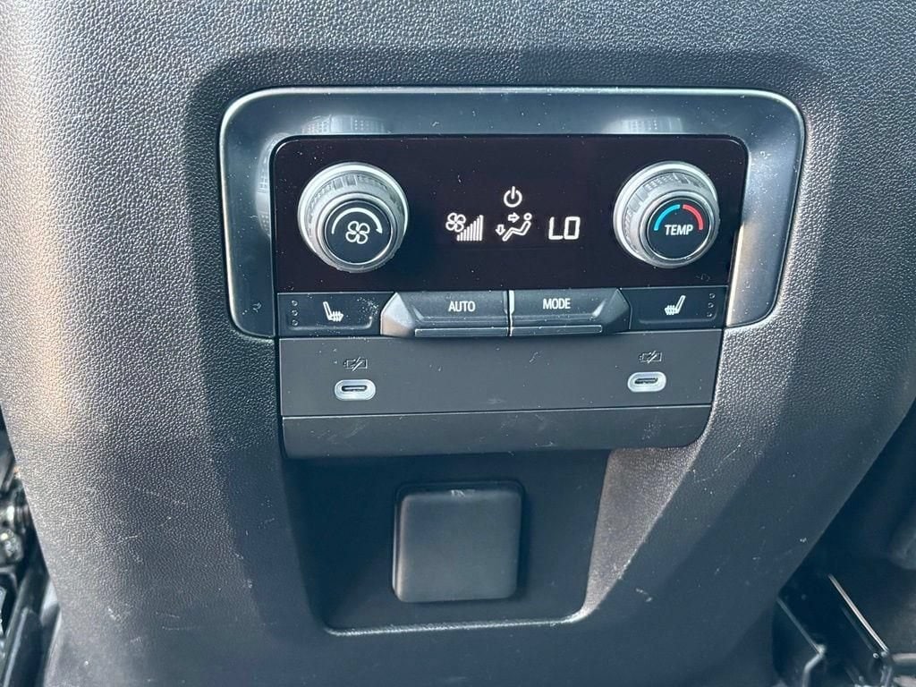2024 Chevrolet Suburban Z71 - Photo 26