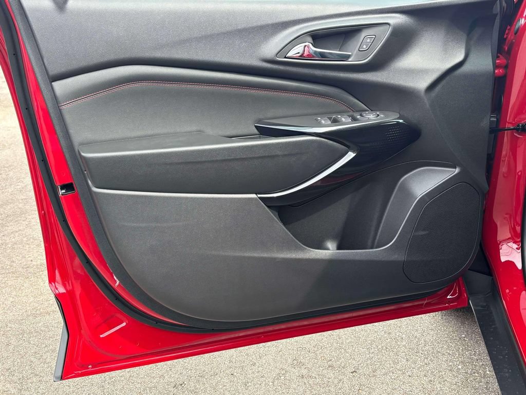 2026 Chevrolet Trax RS - Photo 7