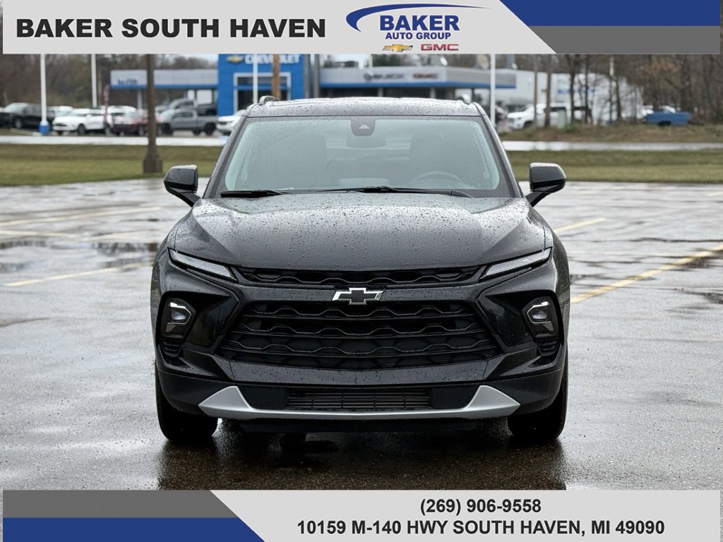 2025 Chevrolet Blazer 2LT photo 2