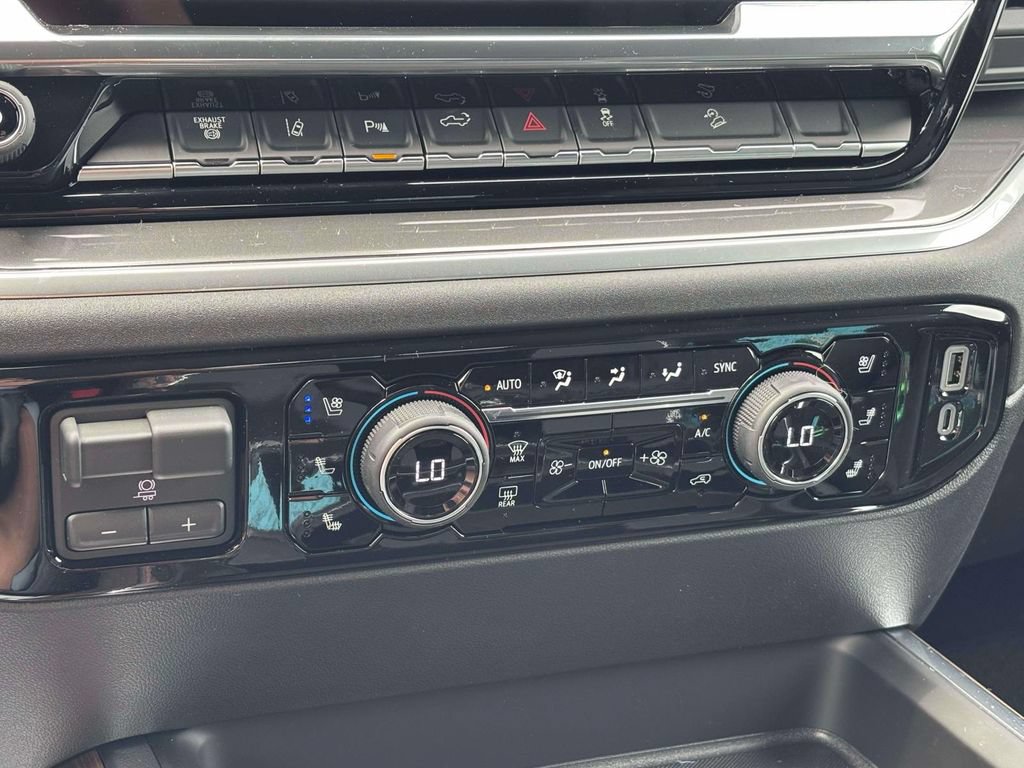 2026 Chevrolet Silverado 2500 HD High Country - Photo 18