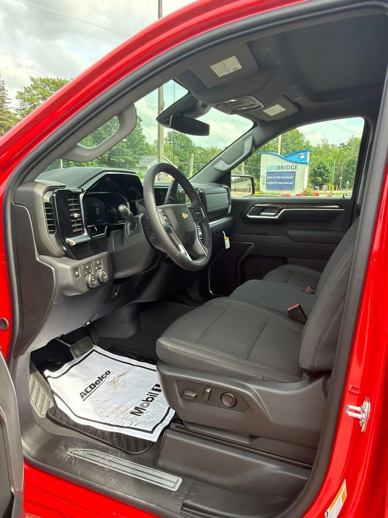 2026 Chevrolet Silverado 1500 LT - Photo 13