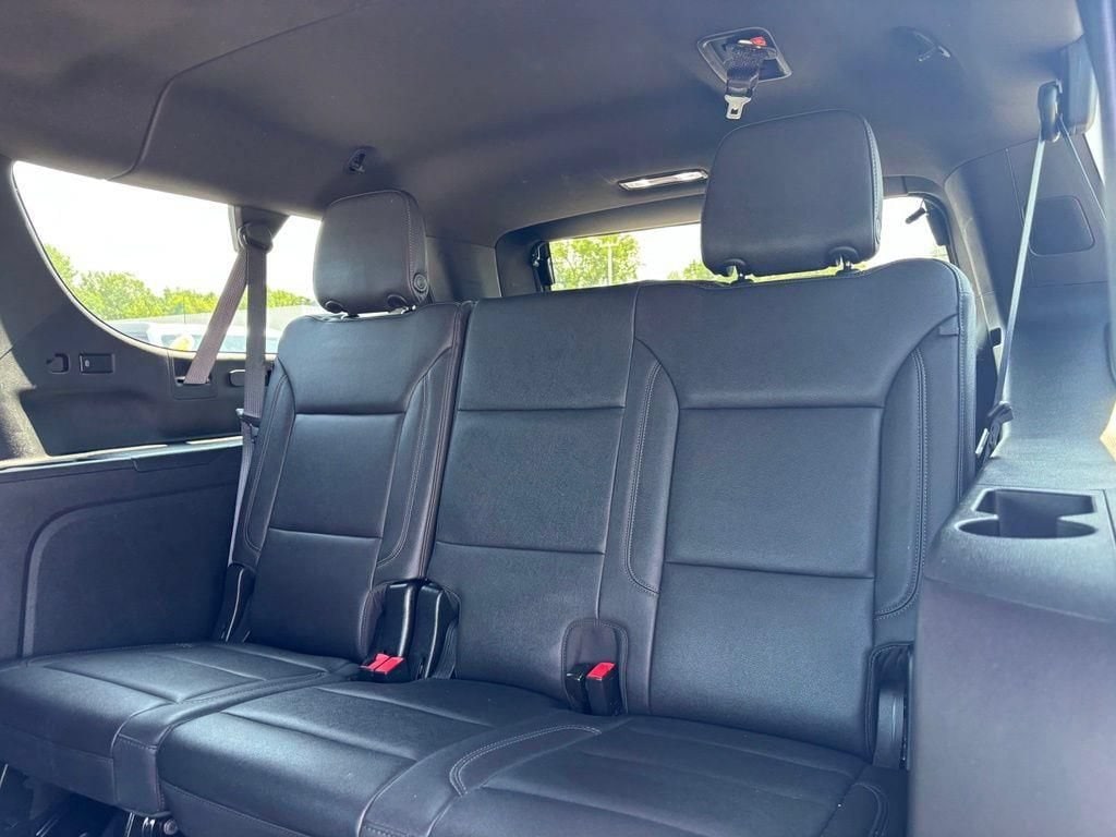 2024 Chevrolet Suburban Z71 - Photo 25