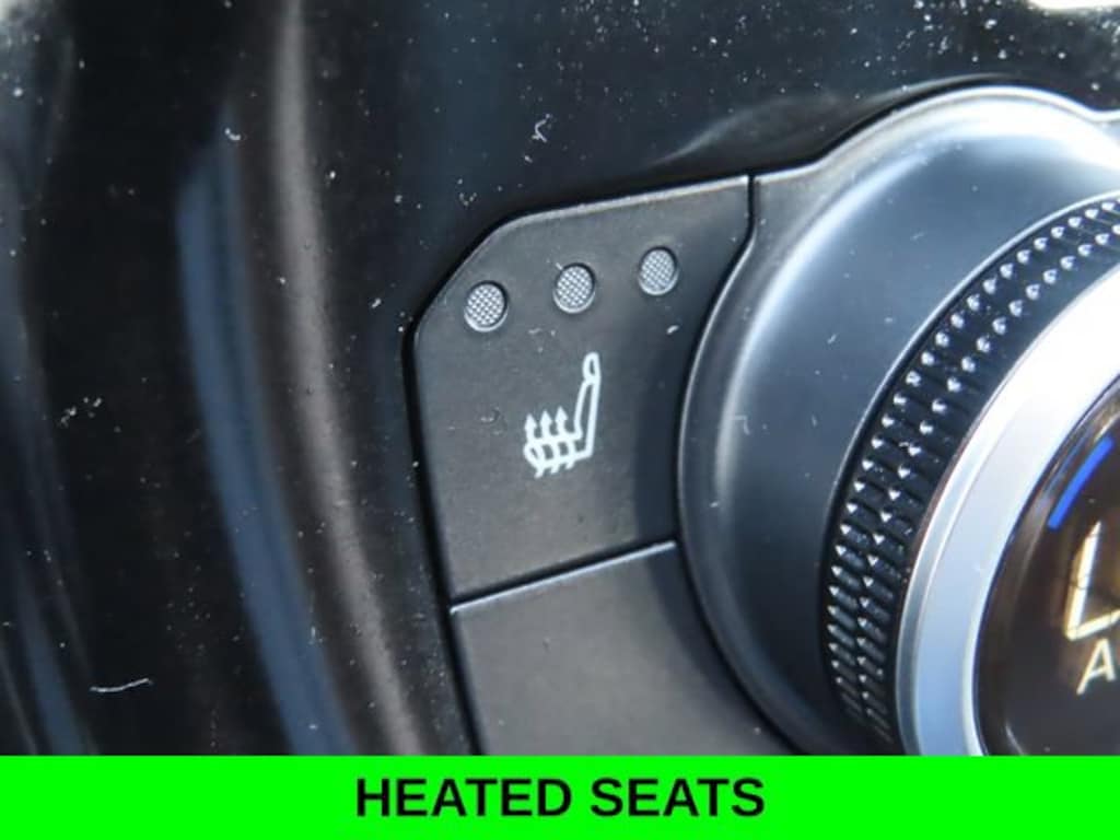 Used 2024 Toyota Highlander Hybrid XLE SUV