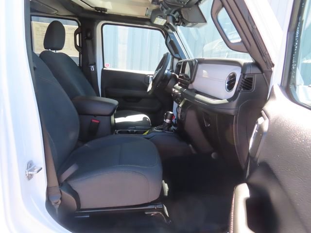 2024 Jeep Wrangler 4-Door Sahara - Photo 24