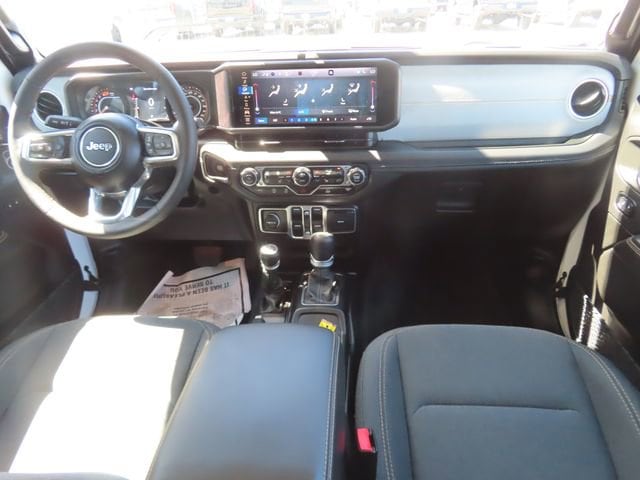 2024 Jeep Wrangler 4-Door Sahara - Photo 26