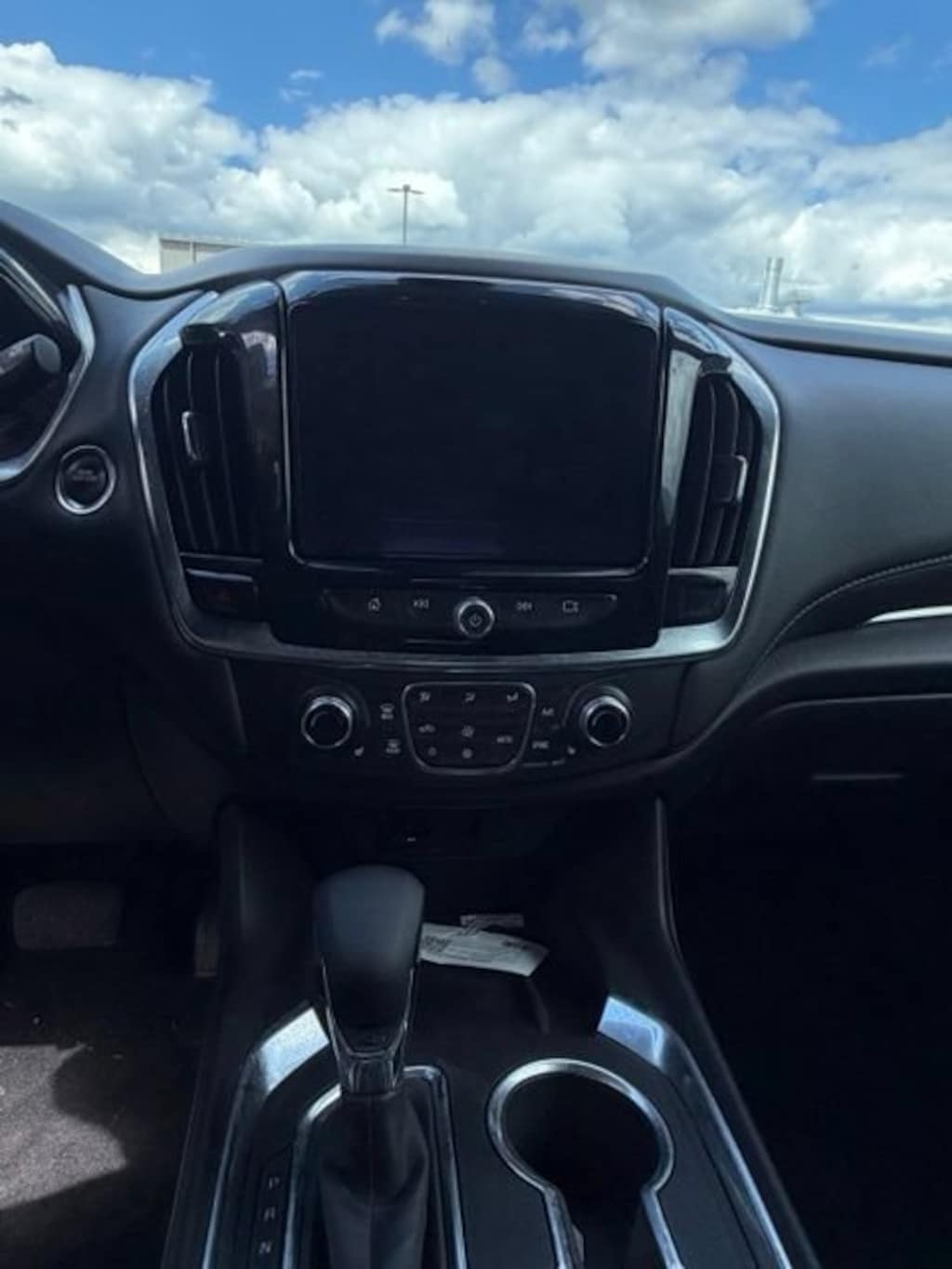 Used 2023 Chevrolet Traverse LT Cloth SUV