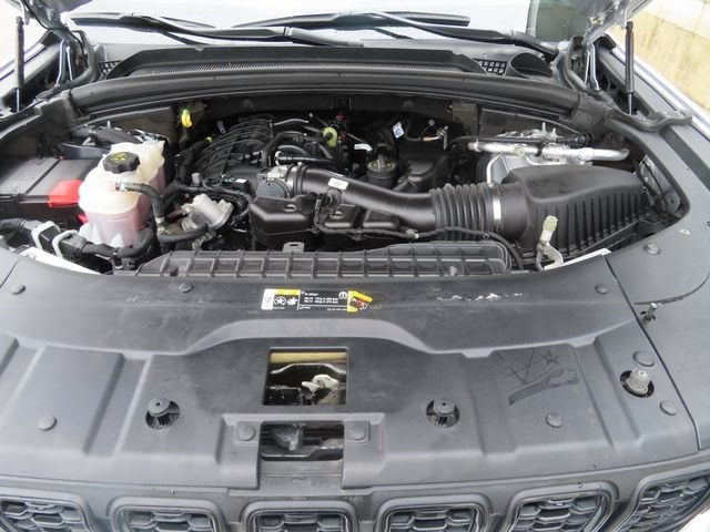 2023 Jeep Grand Cherokee Altitude - Photo 11