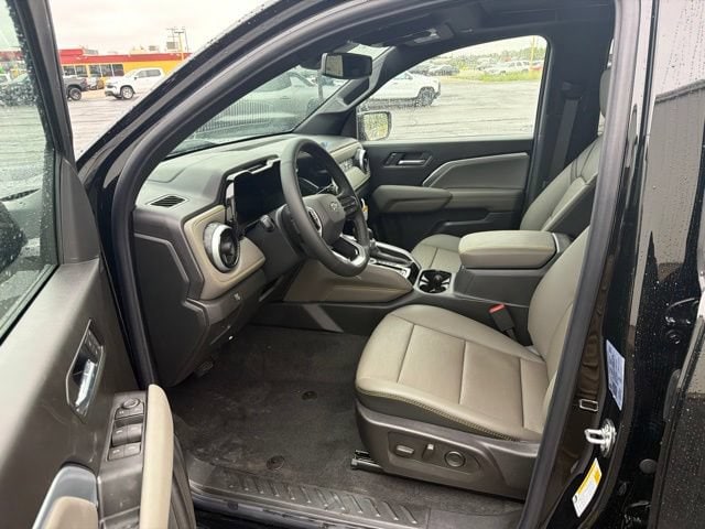 2026 Chevrolet Colorado ZR2 - Photo 15