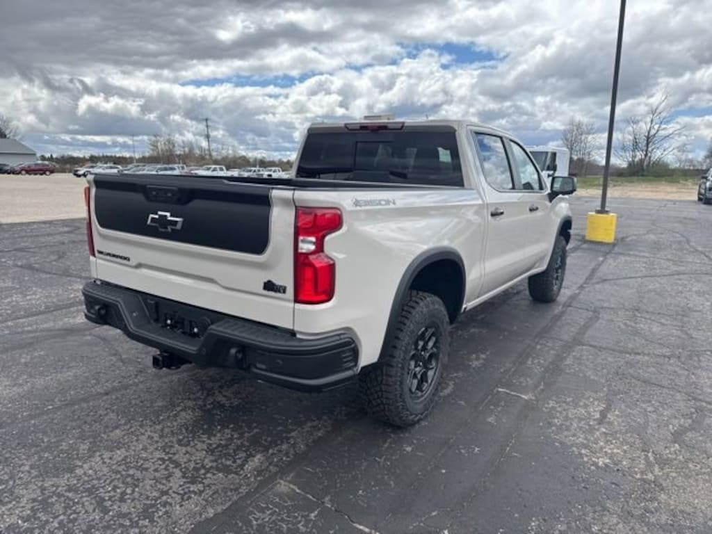 New 2026 Chevrolet Silverado 1500 ZR2 Truck