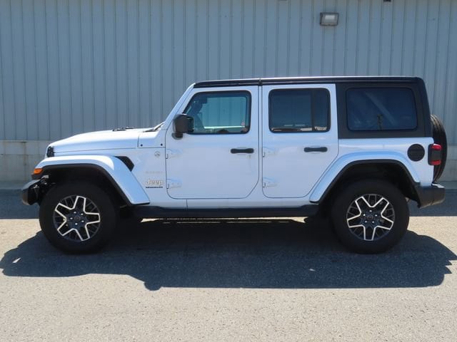 2024 Jeep Wrangler 4-Door Sahara - Photo 8