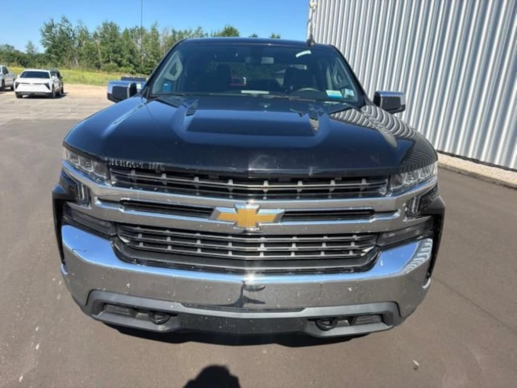Used 2020 Chevrolet Silverado 1500 LT Truck Crew Cab