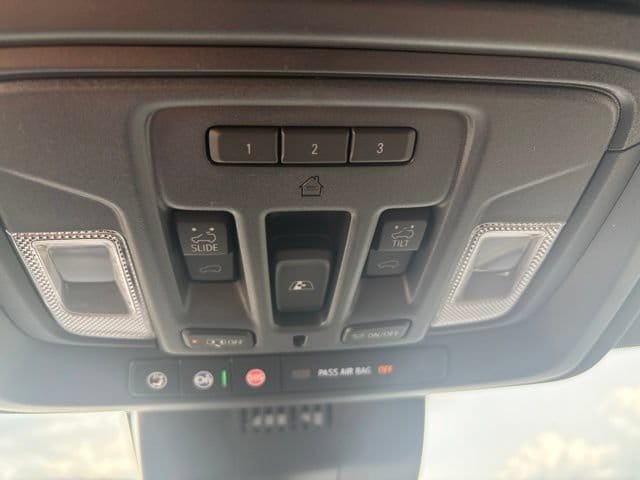 2026 Chevrolet Silverado 1500 ZR2 - Photo 17