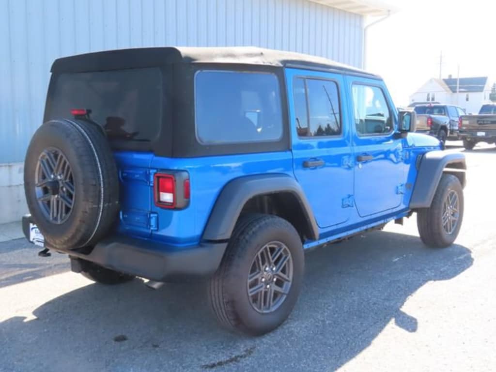 Used 2024 Jeep Wrangler Sport SUV