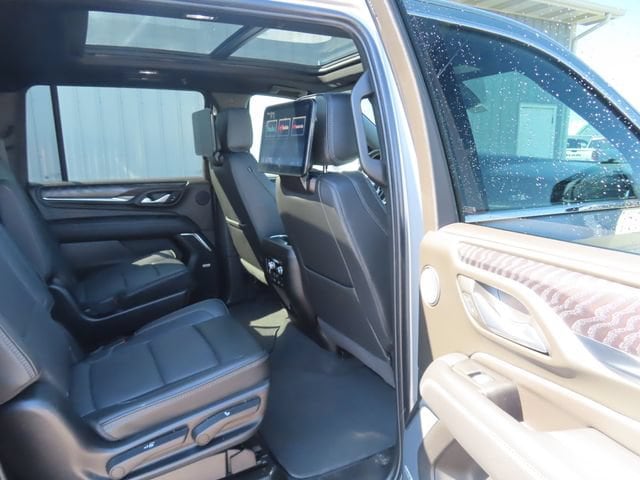 2024 GMC Yukon XL Denali - Photo 30