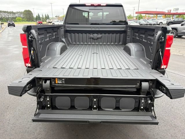 2026 Chevrolet Silverado 2500 HD ZR2 - Photo 9