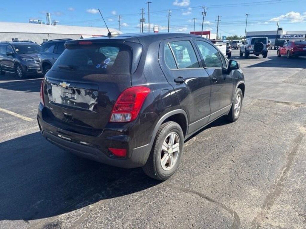 Used 2017 Chevrolet Trax LS SUV