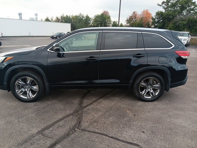 2019 Toyota Highlander Limited photo 4