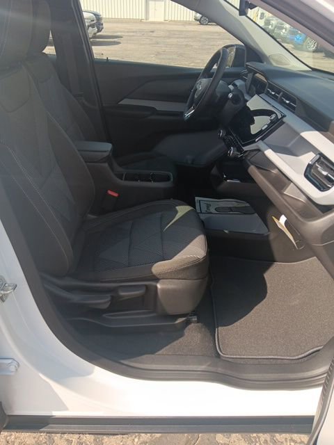 2027 Chevrolet Bolt LT - Photo 26