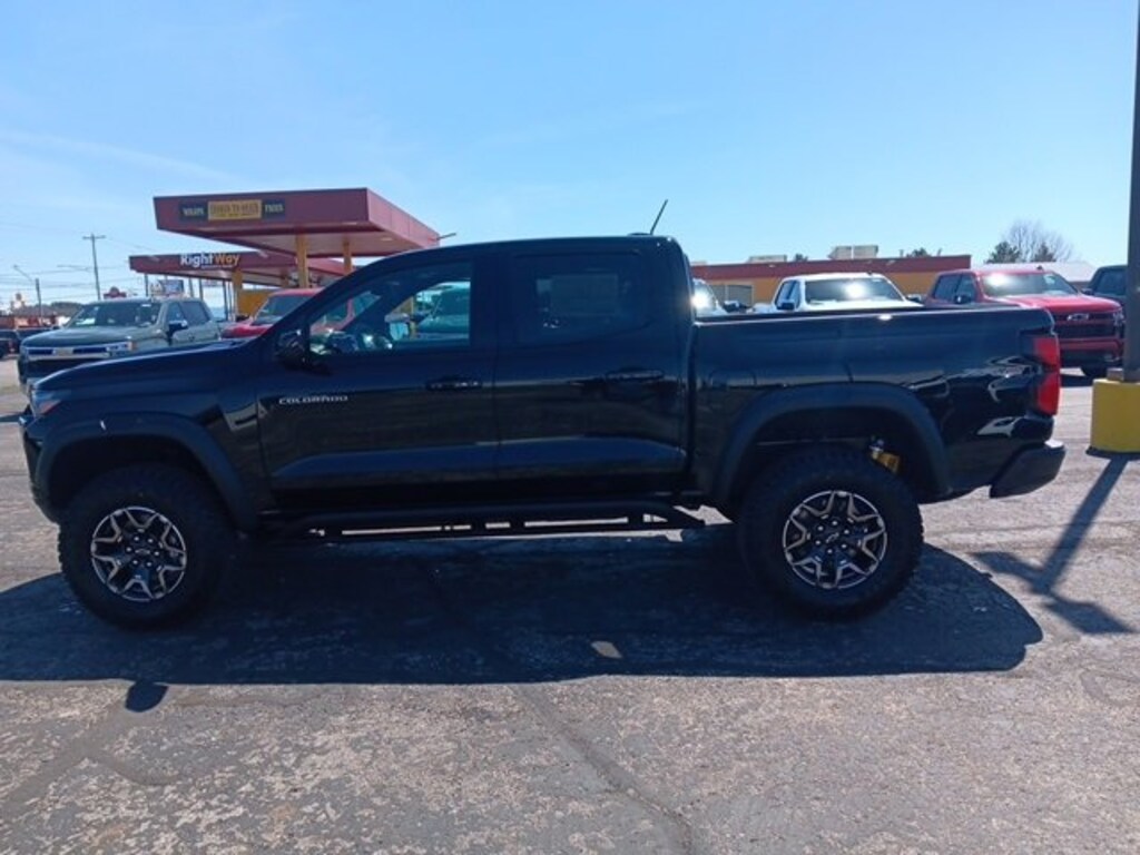 New 2025 Chevrolet Colorado ZR2 Truck