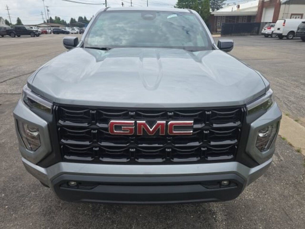 Used 2025 GMC Canyon Elevation Truck Crew Cab