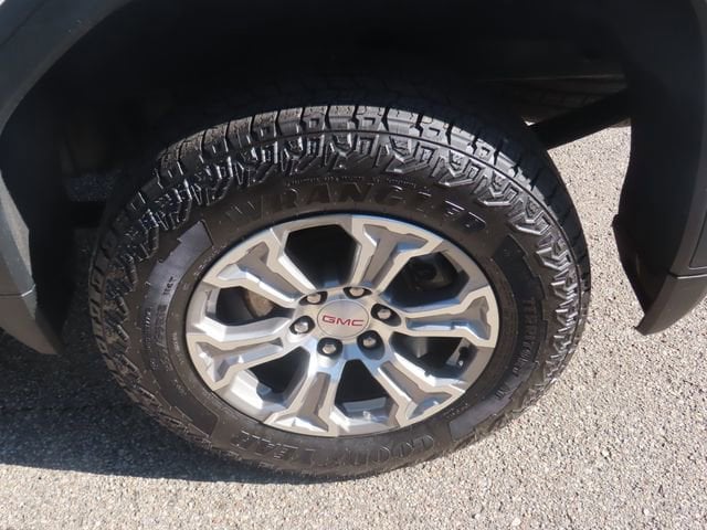 2025 GMC Sierra 1500 SLT - Photo 16