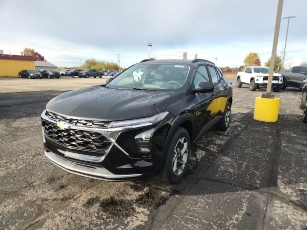 New 2026 Chevrolet Trax LT SUV