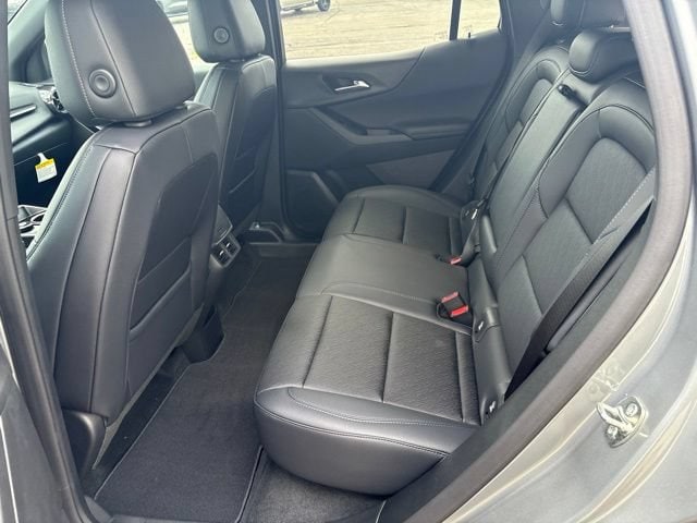 2027 Chevrolet Equinox LT - Photo 21