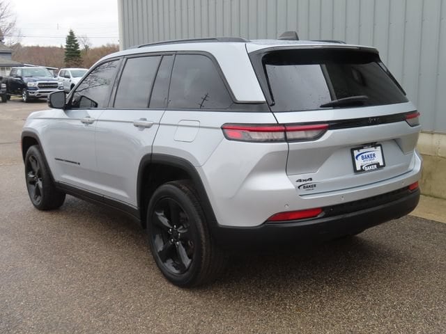 2023 Jeep Grand Cherokee Altitude - Photo 8