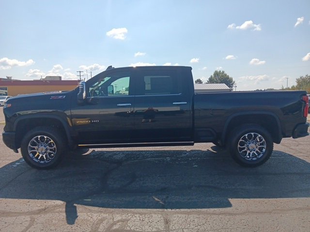 2026 Chevrolet Silverado 2500HD LTZ photo 4