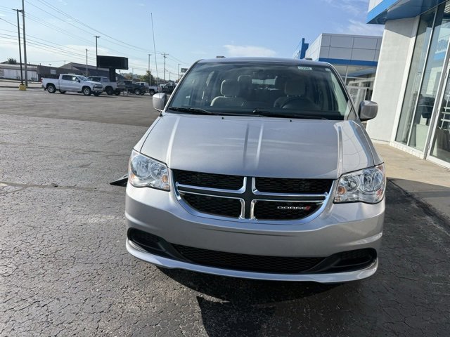 2016 Dodge Grand Caravan SXT photo 3