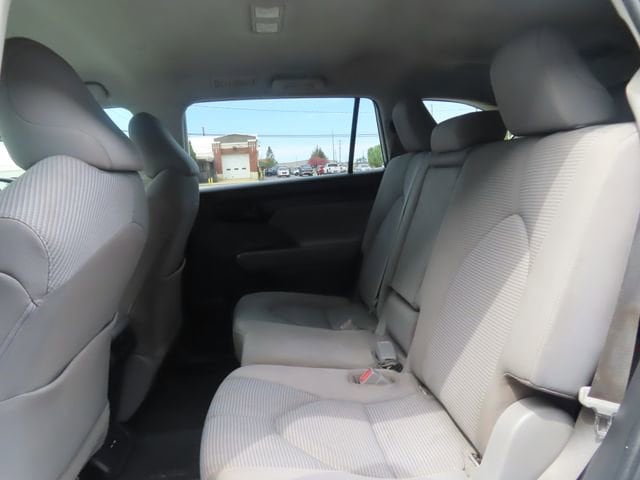 2021 Toyota Highlander L - Photo 20