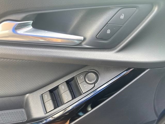 2027 Chevrolet Equinox LT - Photo 15