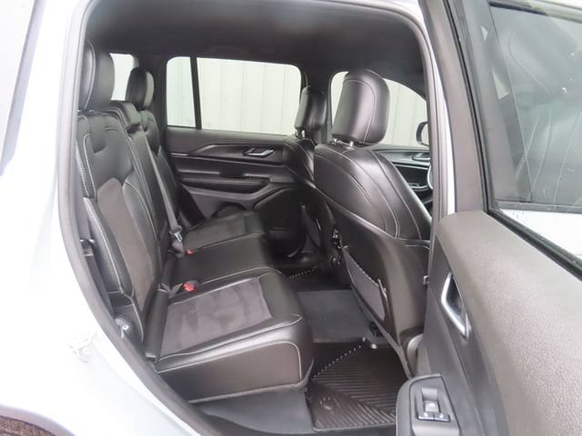 2023 Jeep Grand Cherokee Altitude - Photo 27