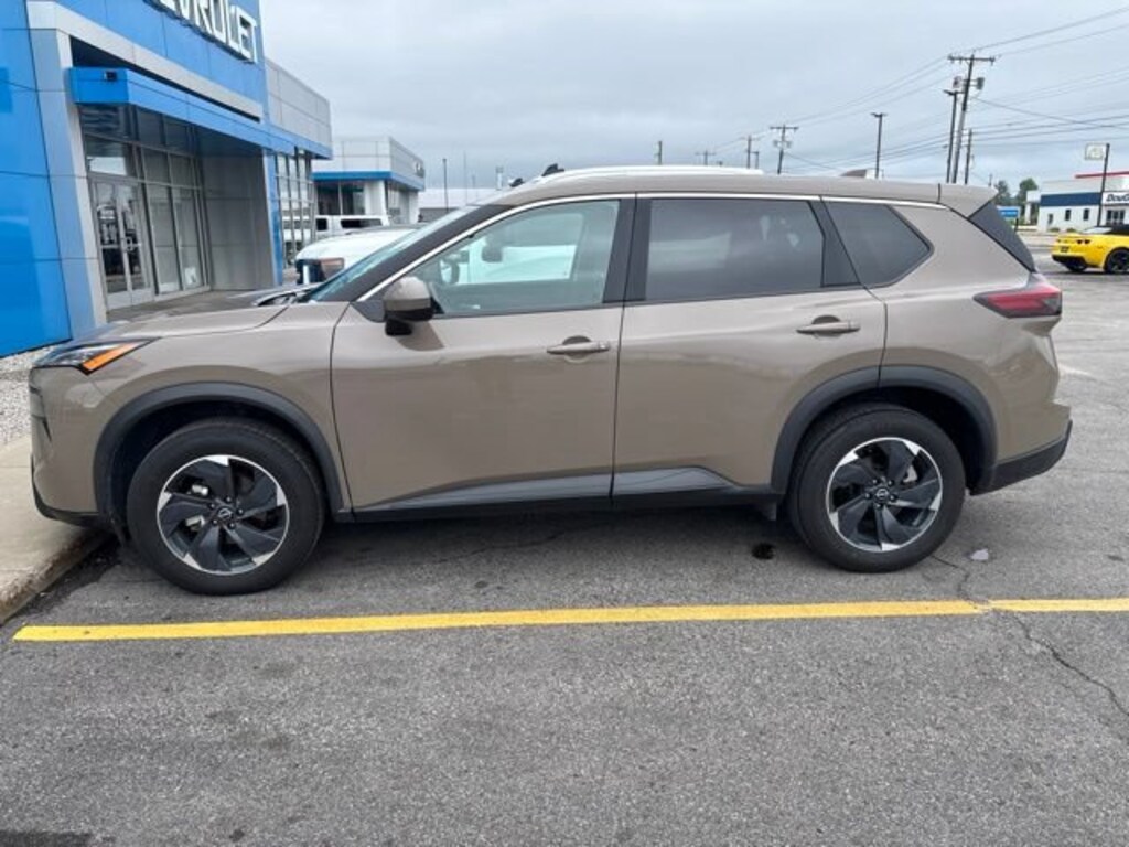 Used 2025 Nissan Rogue SV SUV