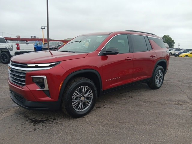 2025 Chevrolet Traverse photo 2