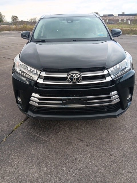 2019 Toyota Highlander Limited photo 2