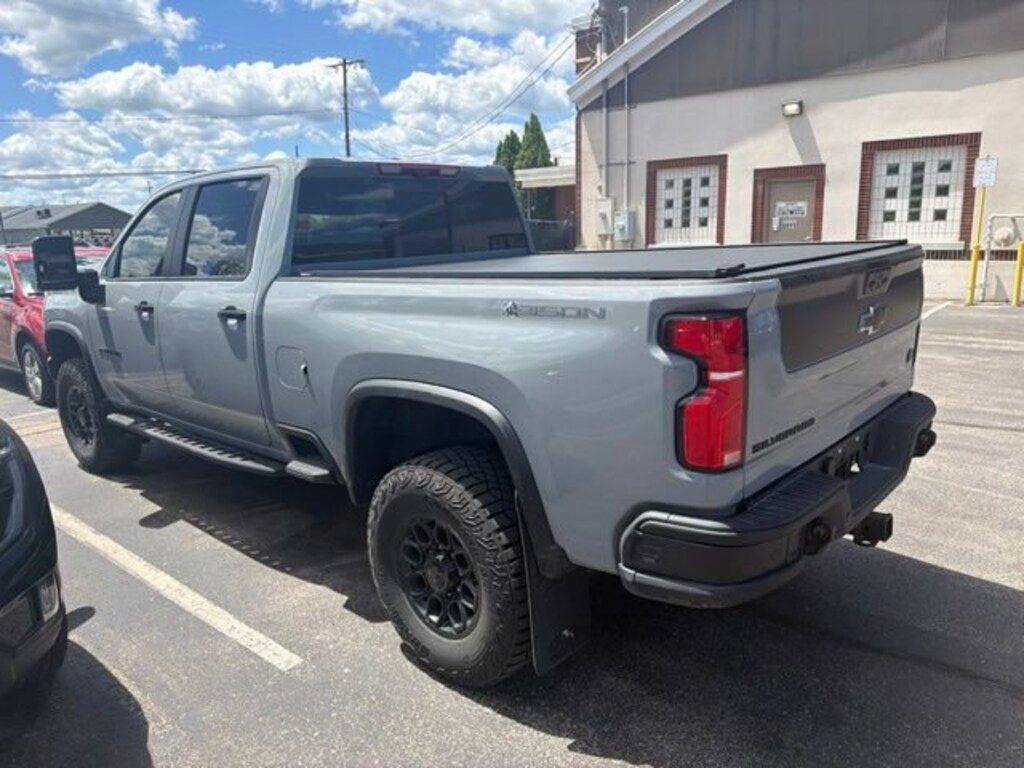 Used 2025 Chevrolet Silverado 2500 HD ZR2 Truck Crew Cab
