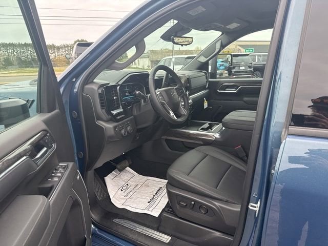 2026 Chevrolet Silverado 2500 HD LTZ - Photo 8