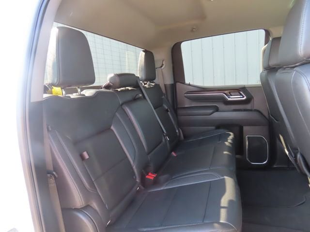 2025 GMC Sierra 1500 SLT - Photo 30
