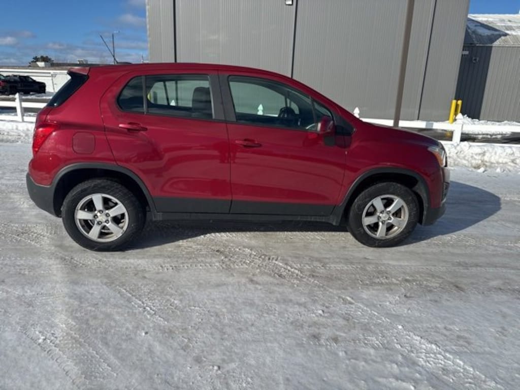 Used 2015 Chevrolet Trax LS SUV