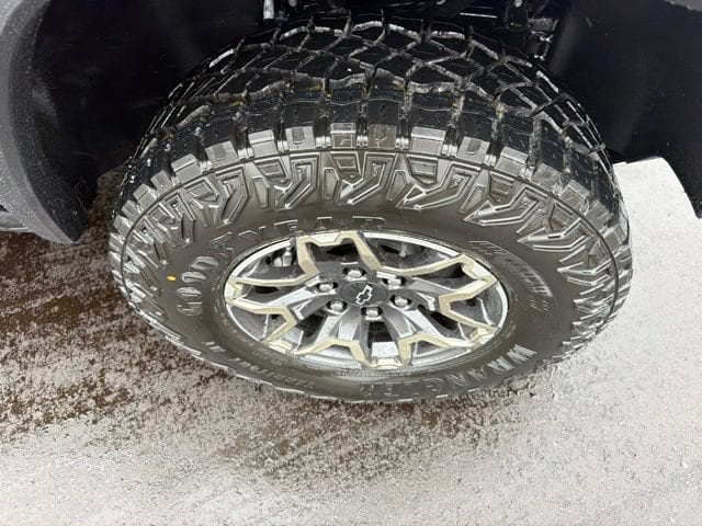 2026 Chevrolet Colorado ZR2 - Photo 10