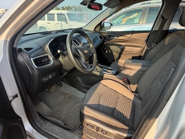 Used 2018 Chevrolet Equinox LT with VIN 2GNAXSEV1J6173168 for sale in Cadillac, MI