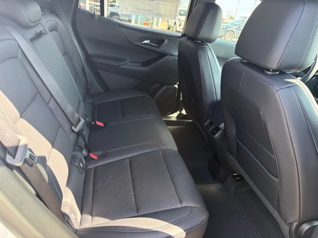 2027 Chevrolet Equinox LT - Photo 17