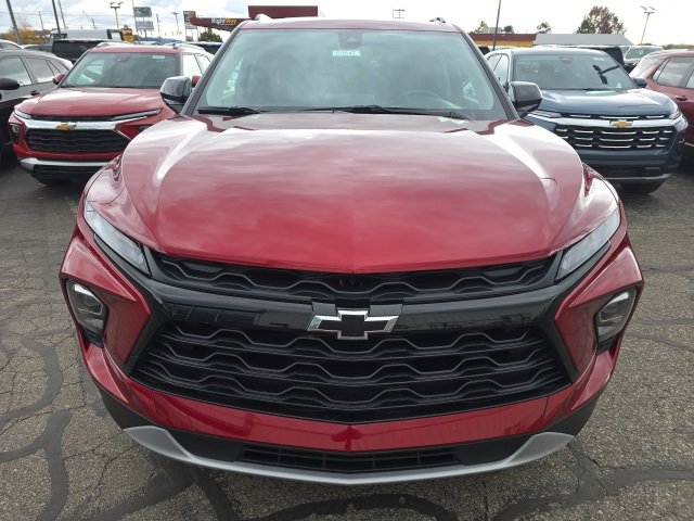 2025 Chevrolet Blazer 2LT photo 2